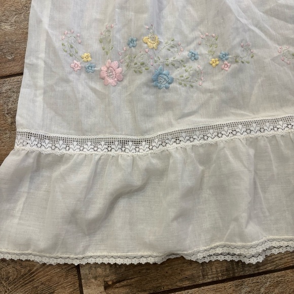 Charming White tissue Dress lace Floral Embroidery statement sleeve vintage 80s - Picture 3 of 5